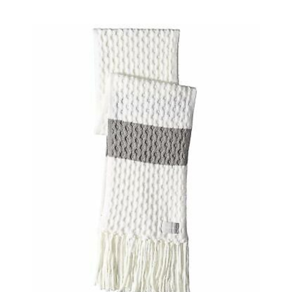 Calvin Klein Womesn Striped Cable Scarf - Picture 2 of 3